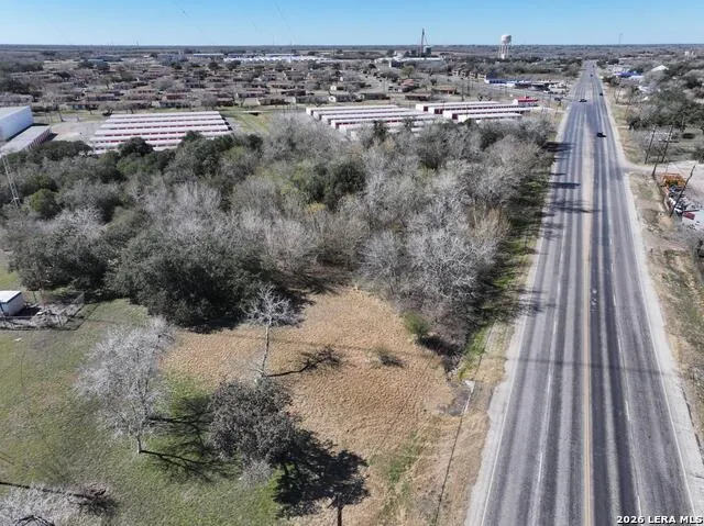 2500 S Washington Beeville, TX 78102
