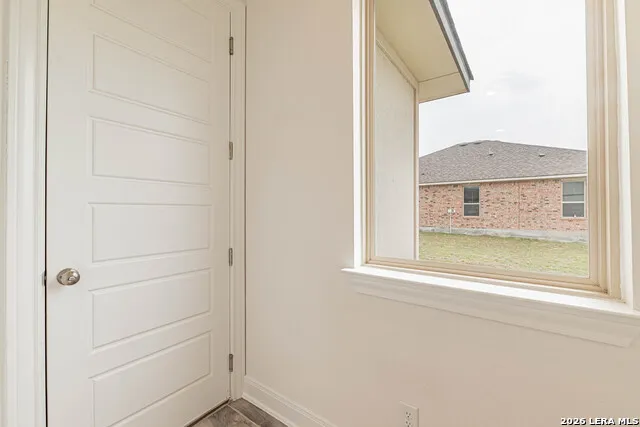109 WILLOW OAK TRL Floresville, TX 78114