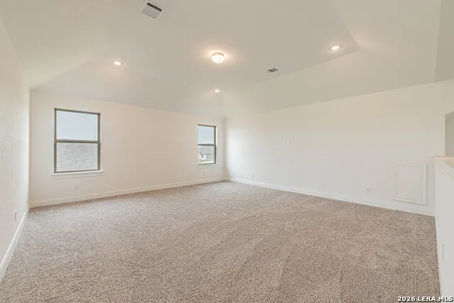 109 WILLOW OAK TRL Floresville, TX 78114