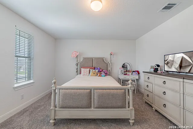 109 WILLOW OAK TRL Floresville, TX 78114