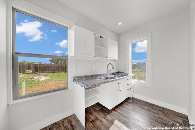 538 Ala Blanca Lytle, TX 78052
