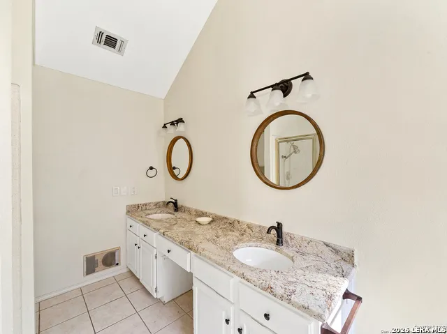 21142 Sierra Crest San Antonio, TX 78259