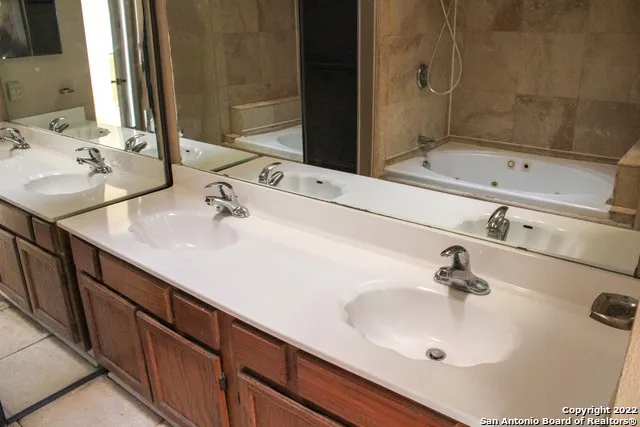 4222 CLEAR LAKE DR San Antonio, TX 78217
