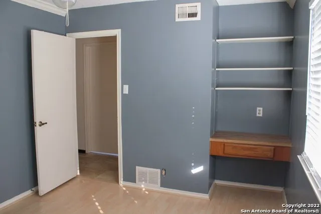 4222 CLEAR LAKE DR San Antonio, TX 78217