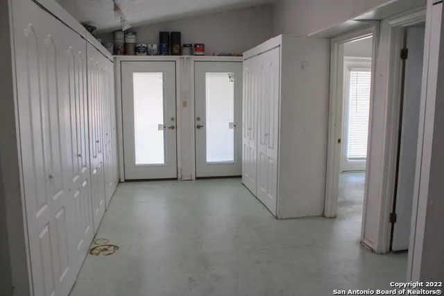 4222 CLEAR LAKE DR San Antonio, TX 78217