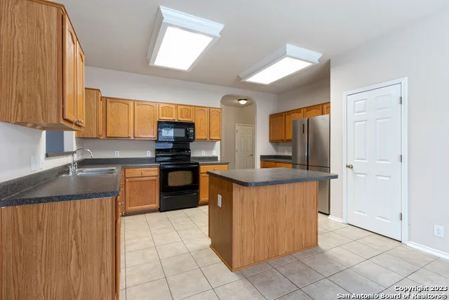 204 FIREBIRD RUN Cibolo, TX 78108