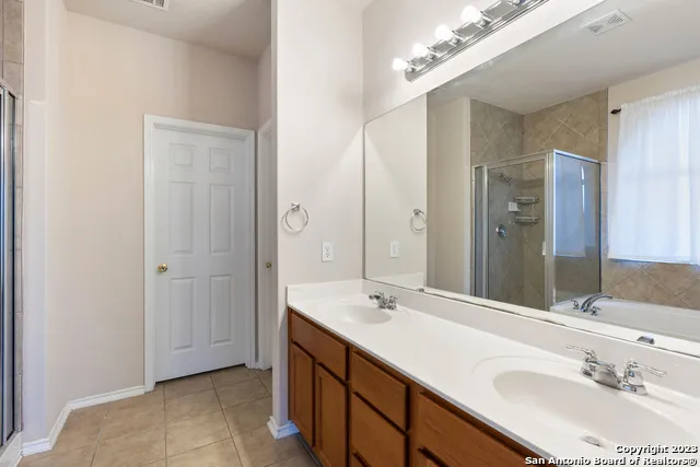 204 FIREBIRD RUN Cibolo, TX 78108