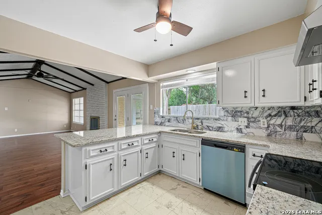 303 CORDOBA DR Universal City, TX 78148