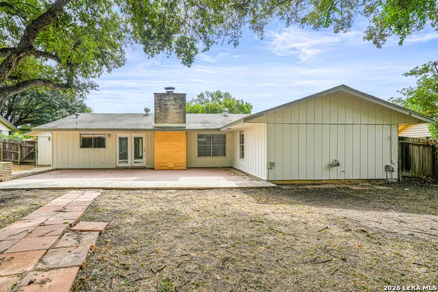 303 CORDOBA DR Universal City, TX 78148