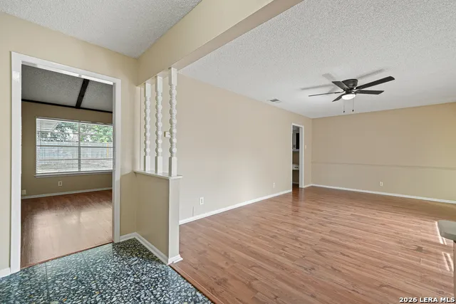 303 CORDOBA DR Universal City, TX 78148