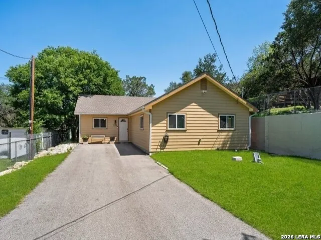735 Green Castle Canyon Lake, TX 78133