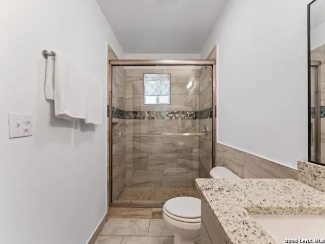 735 Green Castle Canyon Lake, TX 78133