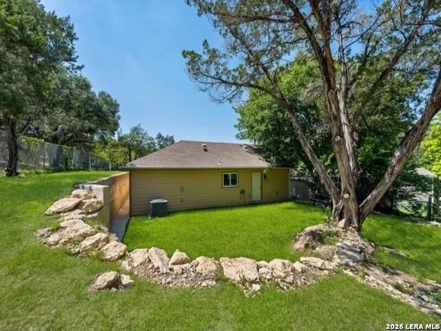 735 Green Castle Canyon Lake, TX 78133