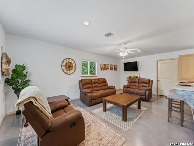 735 Green Castle Canyon Lake, TX 78133