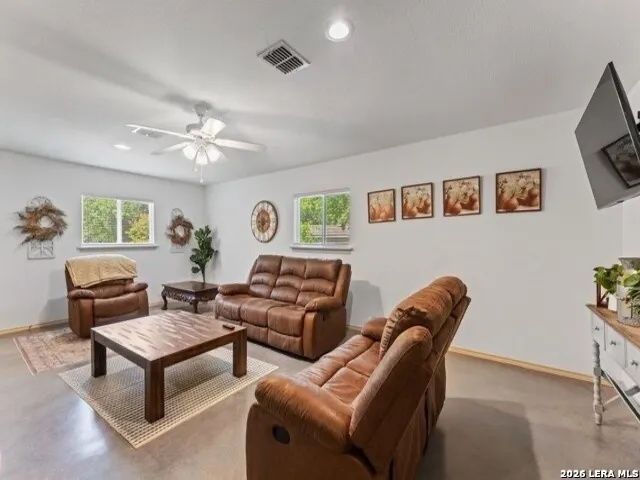735 Green Castle Canyon Lake, TX 78133