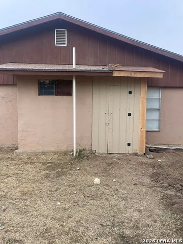 3222 Yucca Loop Eagle Pass, TX 78852