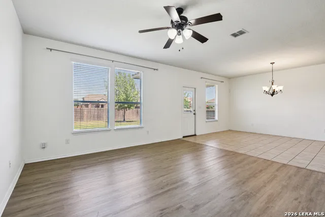 3628 Lazy Diamond Selma, TX 78154