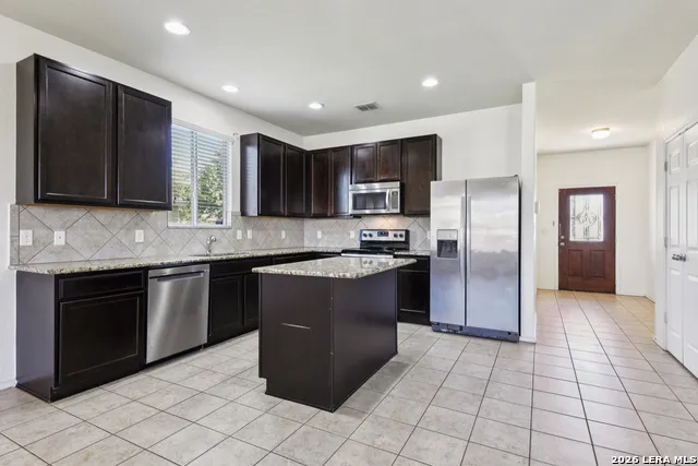 3628 Lazy Diamond Selma, TX 78154