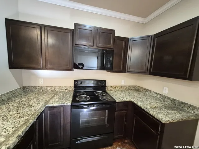 6315 Attucks Lane San Antonio, TX 78238
