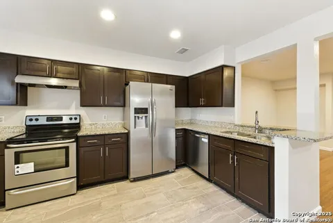 100 Lorenz Rd Unit 1502