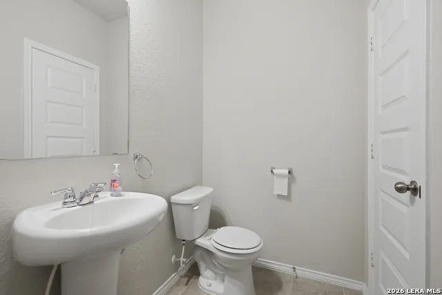 5502 DANIEL WAY St Hedwig, TX 78152