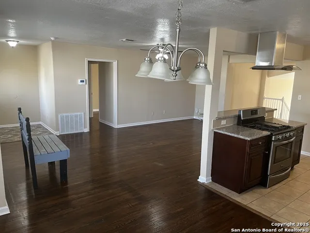 274 ROSEMONT DR San Antonio, TX 78228