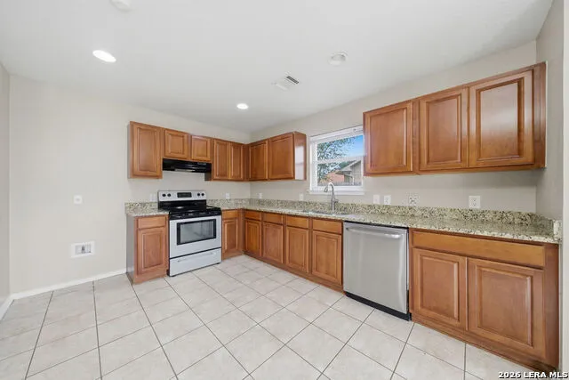 157 SPRINGTREE PKWY Cibolo, TX 78108