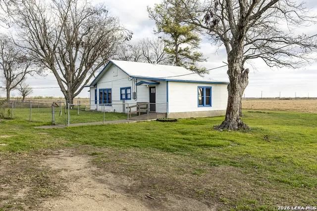 825 FM 5714 LaCoste, TX 78039