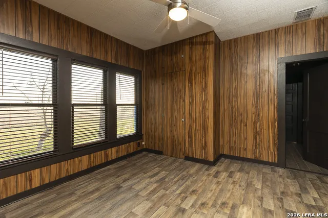 825 FM 5714 LaCoste, TX 78039