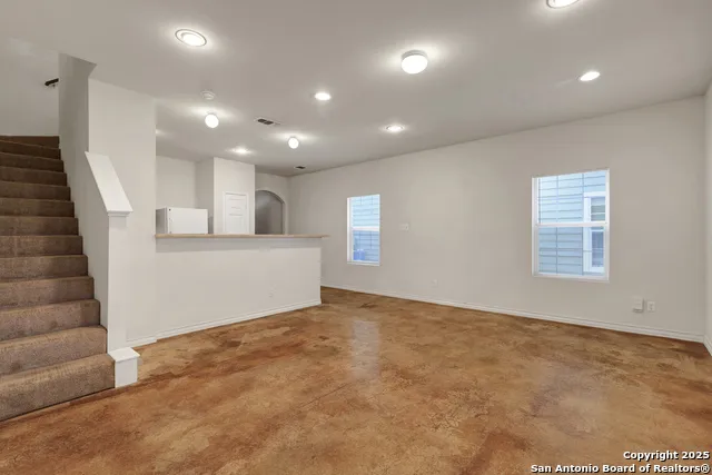 7823 KINGSBURY WOOD Unit 4 San Antonio, TX 78240