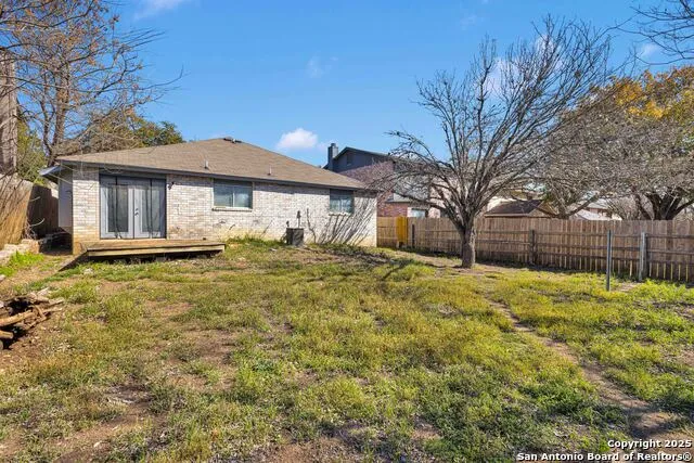 7011 Autumn Park San Antonio, TX 78249