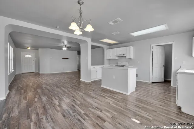 7011 Autumn Park San Antonio, TX 78249