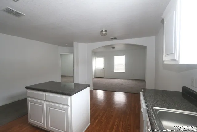 5810 Wildcat Canyon San Antonio, TX 78252