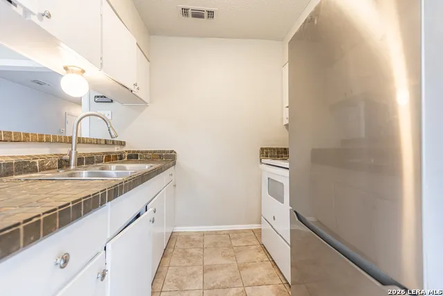 2306 FAIRHILL ST San Antonio, TX 78228