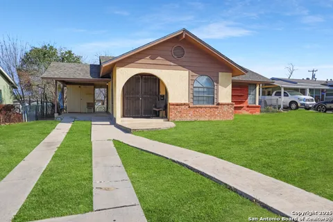 215 Birchwood Dr