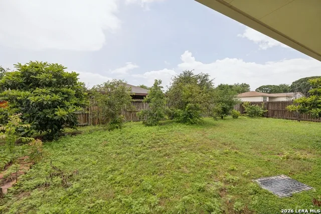 6102 BEAR MDW San Antonio, TX 78222