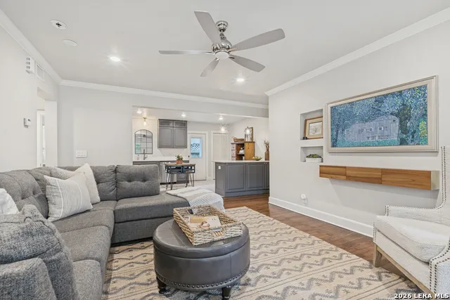488 E Olmos Unit 1 Olmos Park, TX 78212