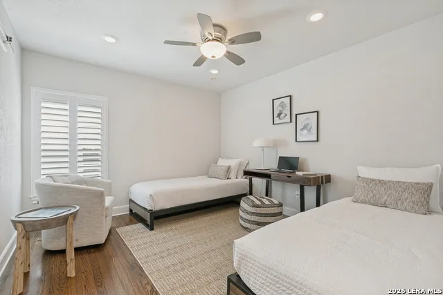 488 E Olmos Unit 1 Olmos Park, TX 78212