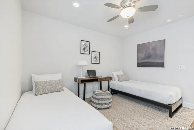 488 E Olmos Unit 1 Olmos Park, TX 78212