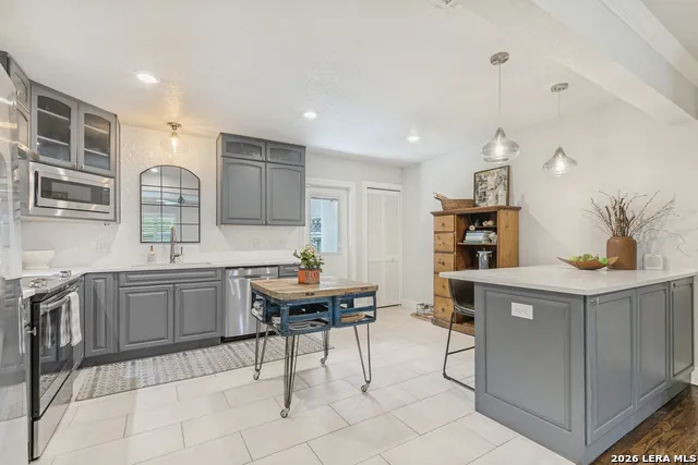 488 E Olmos Unit 1 Olmos Park, TX 78212