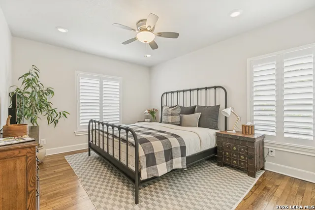 488 E Olmos Unit 1 Olmos Park, TX 78212