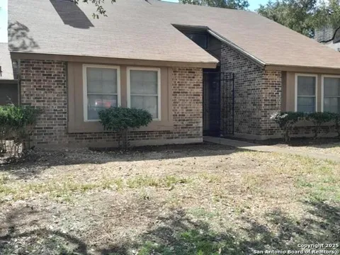 4202 W Shadow Oak Woods