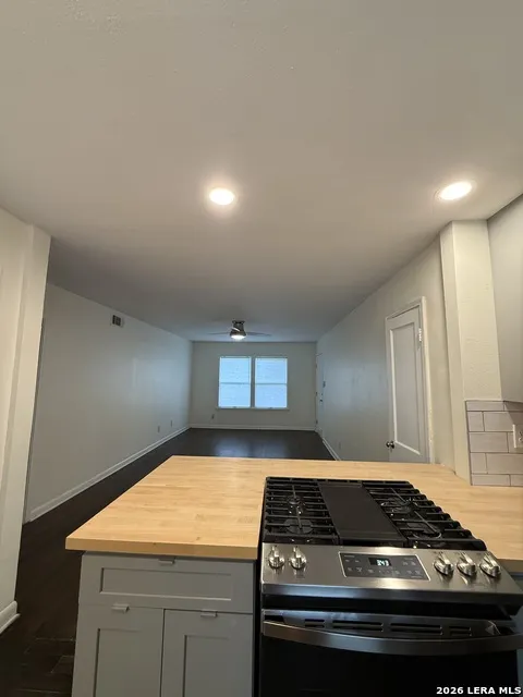 123 MARCIA PL Unit 2 Alamo Heights, TX 78209