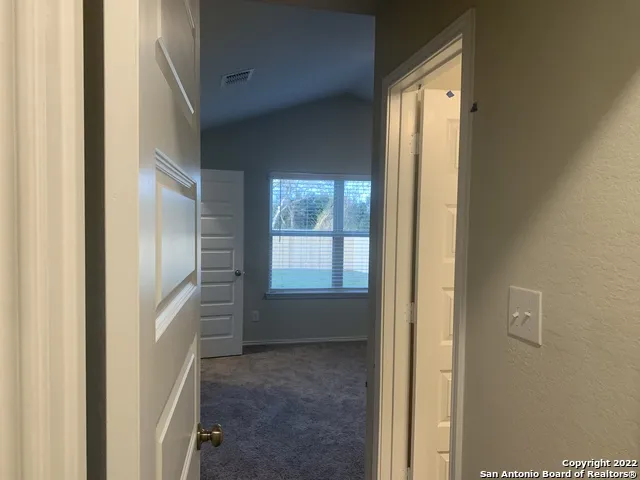 2172 Darst Dr Seguin, TX 78155