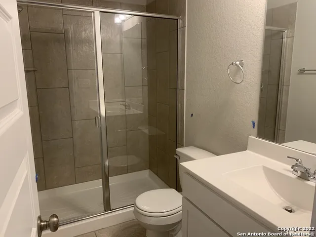 2172 Darst Dr Seguin, TX 78155
