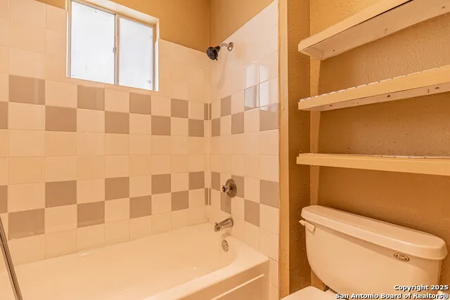 4414 Valleybrook San Antonio, TX 78238