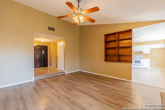 4414 Valleybrook San Antonio, TX 78238