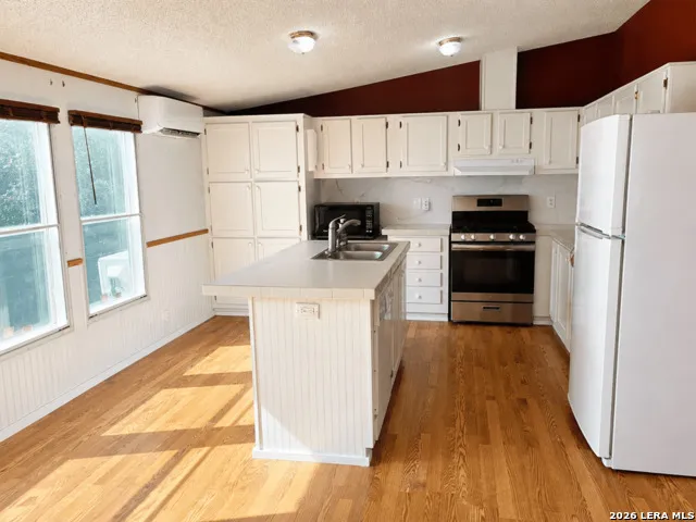 735 Horseshoe Track Spring Branch, TX 78070