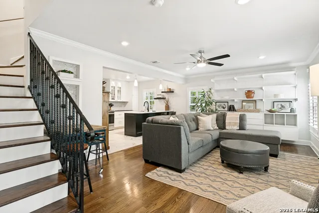 488 E Olmos Unit 3 Olmos Park, TX 78212