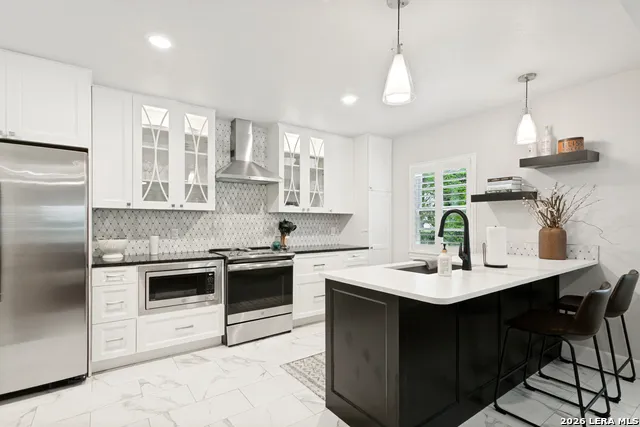 488 E Olmos Unit 3 Olmos Park, TX 78212
